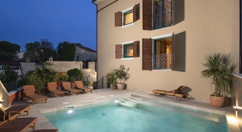Ferienhaus mit Whirlpool, Terrasse und Sauna - Image 1