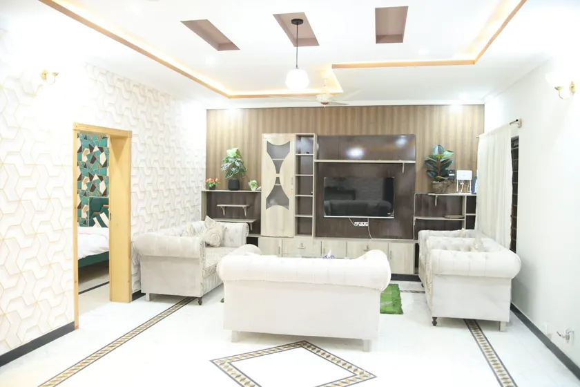 Civic Guest House - Image 1