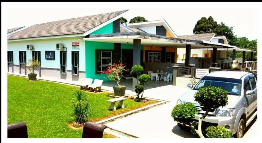 Taiping Homestay Husna Afina - Image 1