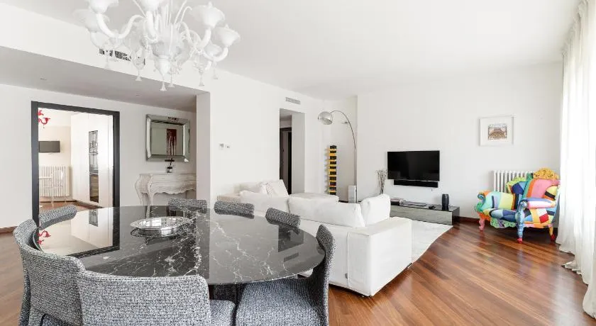 Brera Apartments in Dateo - Image 1