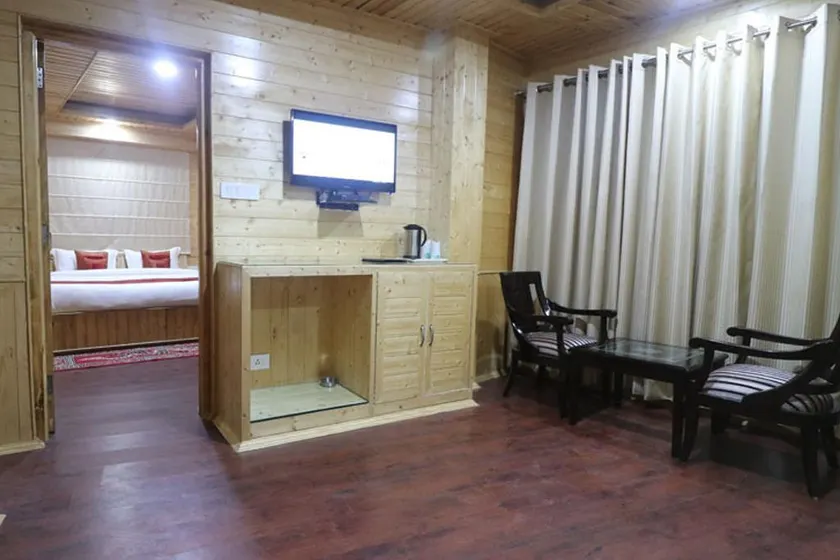 Hotel Kasol Inn - Image 1