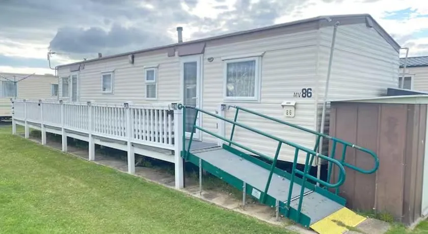 10 Berth Caravan - Meadow View - Image 1
