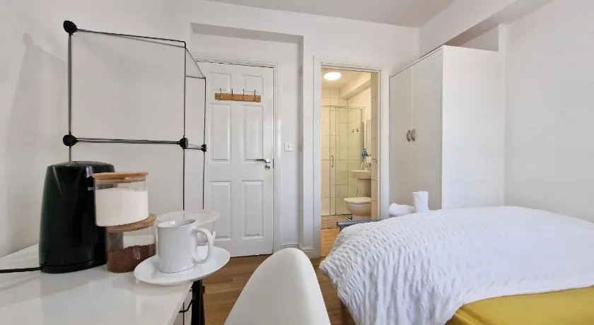 Nice Living Serviced Accommodations 4 - Image 1