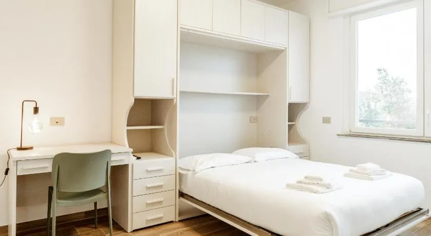 Silvia's Luxury Suites by RentMax - Image 1