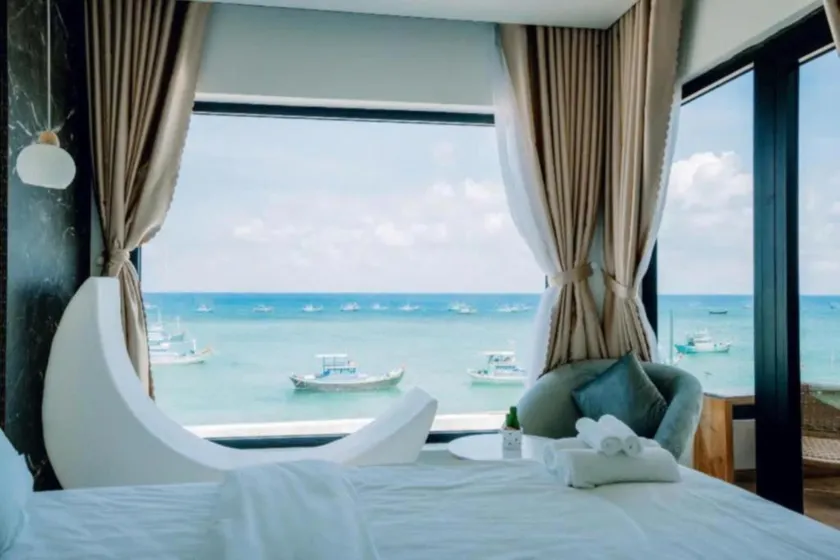 New Moon Hotel Phu Quy - Image 1