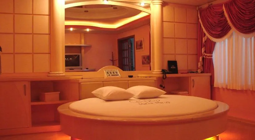 Motel Monza (Adults Only) - Image 1