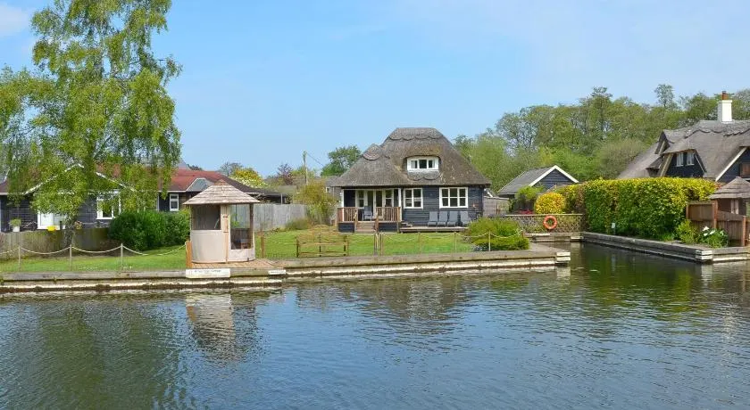Waters Edge Cottage - Wroxham - Image 1