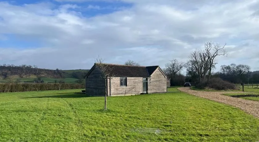 Pear Lodge - Somerset Holiday Homes - Image 1