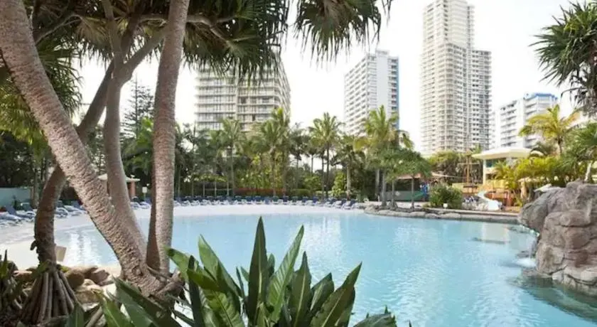 Crown Tower Surfers Paradise Serain Residences - Image 1