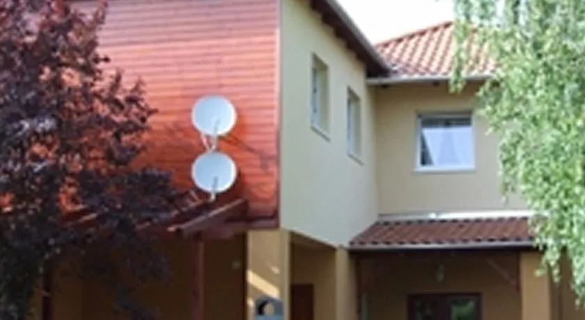 Ilona Apartmanház - Image 1