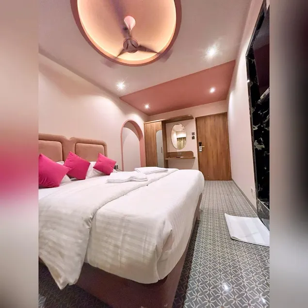 HOTEL Sagar Sangam - Image 1