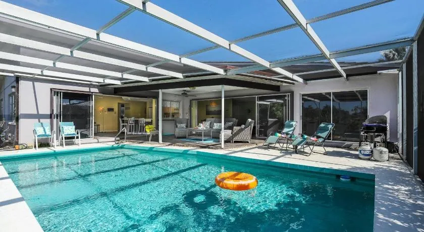 Brady B Pool Home - Image 1