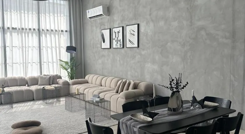 luna villa - Image 1