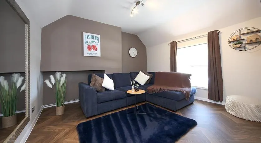 Bedford Retreat - Image 1