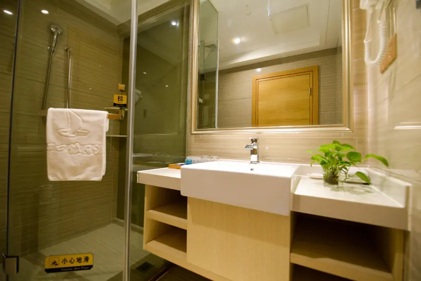 Chang Jiang Kou Holiday Hotel - Image 1
