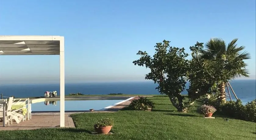 In collina sul mare... - Image 1