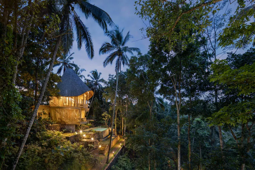  Asep Gumi Bamboo Villa Pesagi - Image 1