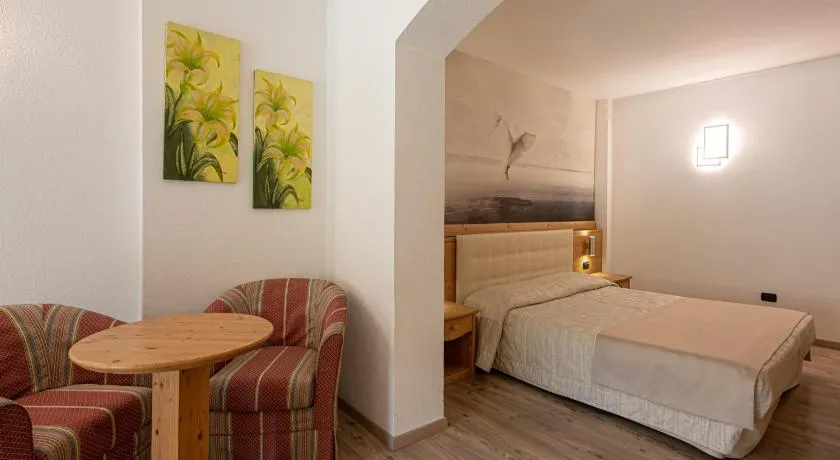 Hotel Regent's - Image 1