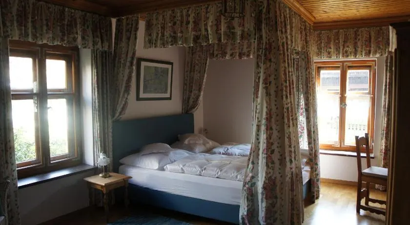 Hotel Schwarzer Adler - Image 1