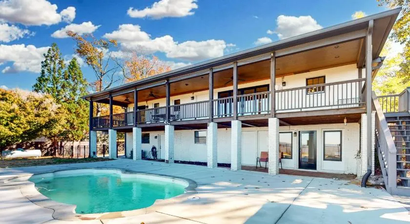 Pool & Scenic Views: Lookout Mountain Home - Image 1