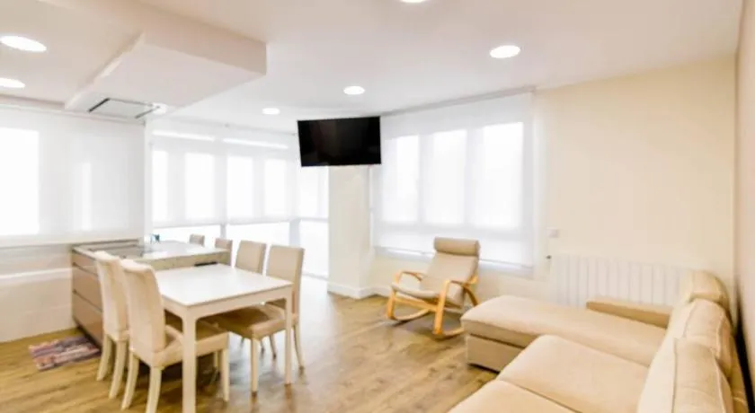 Nuevo - Moderno y cómodo apartamento en la playa - Image 1