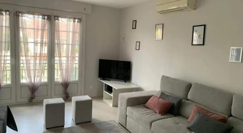 Maison 2 chambre, salon, 5 couchage 57 rue du drain 95480 Pierrelaye - Image 1