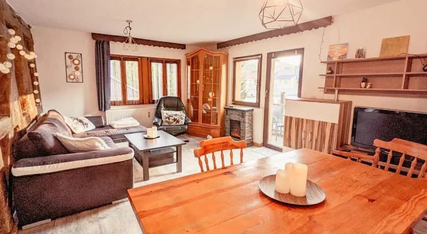 Urlaubsmagie - Ferienwohnung Moosgrund - Balkon, Sauna & Saisonaler Pool - UT - Image 1