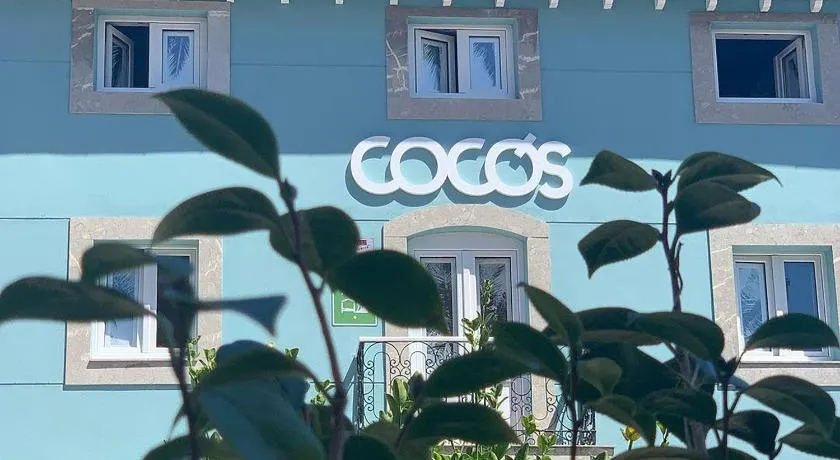 COCOS SURFHOUSE - Image 1