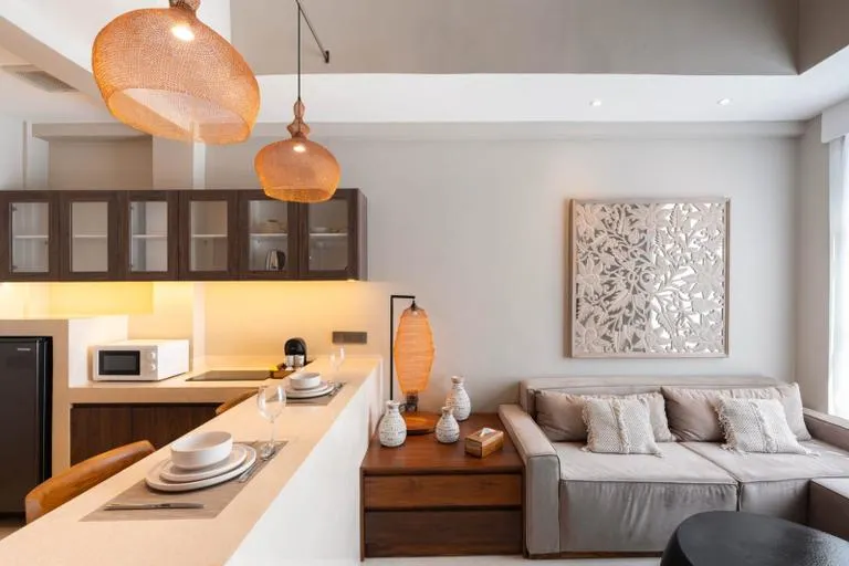 Baliris legian - Image 1
