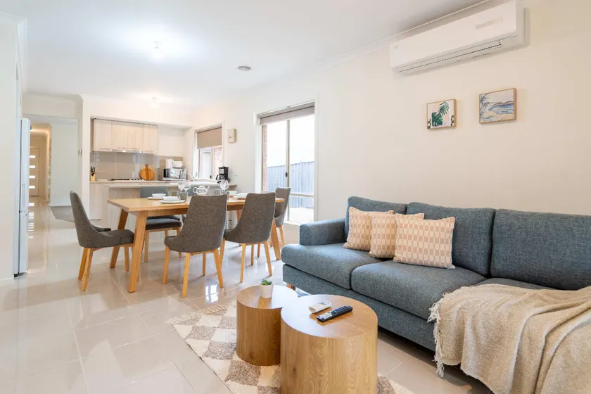 Modern 3B2B1C Home in Doreen - Image 1