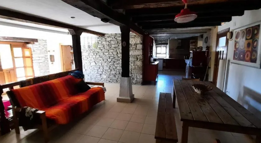 Rural house - Image 1