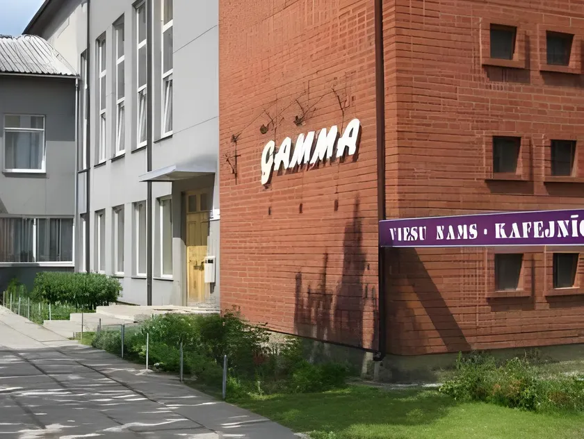 Gamma Hotel - Image 1