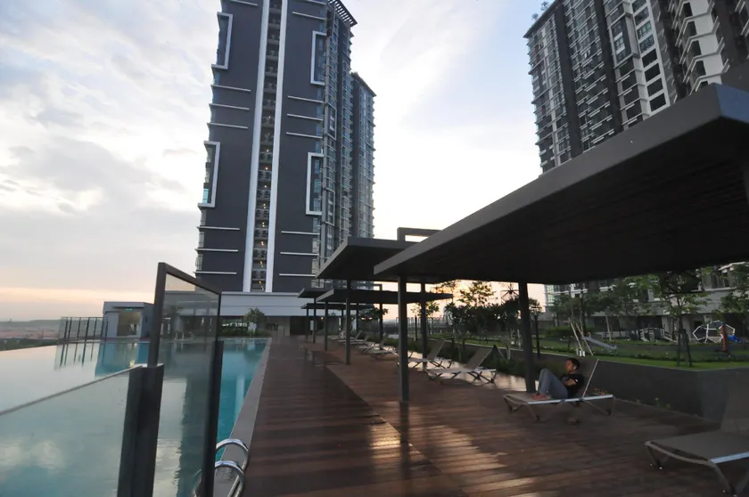 Kenwingston with Netflix Cyberjaya by IdealHub - Image 1