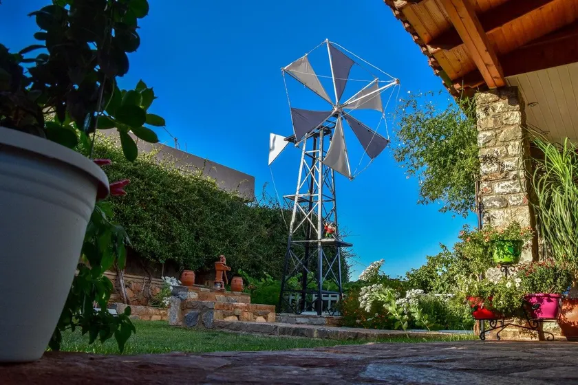 Anixiatiko Villa - Image 1
