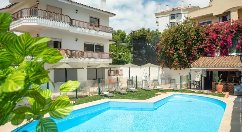 Estoril Guest Palace - Image 1