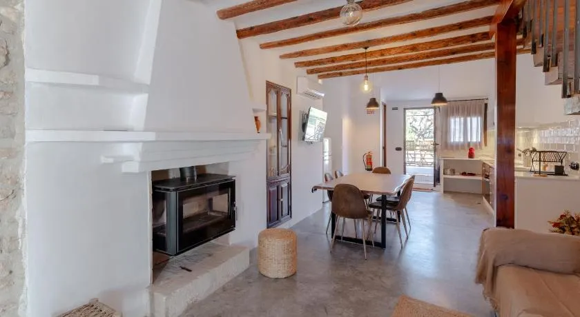 Casa Rural Mas dels Fumeros - Image 1