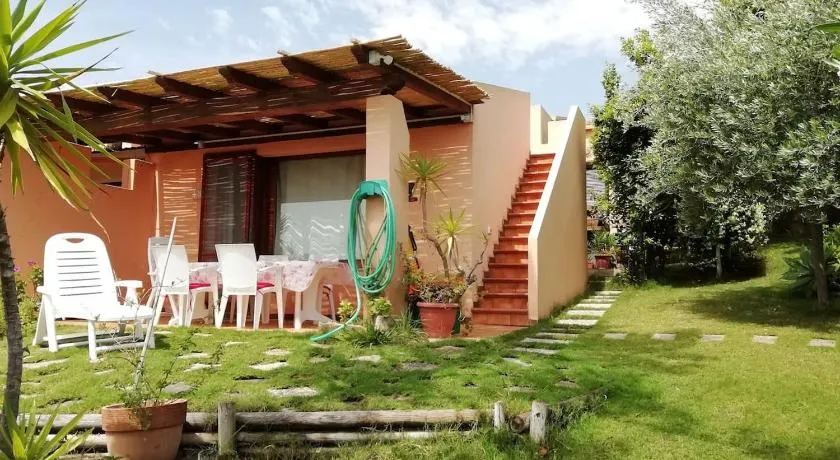 "Ruby Seadragon Holiday Home" a 80 m dal mare con giardino recintato P5584 - Image 1