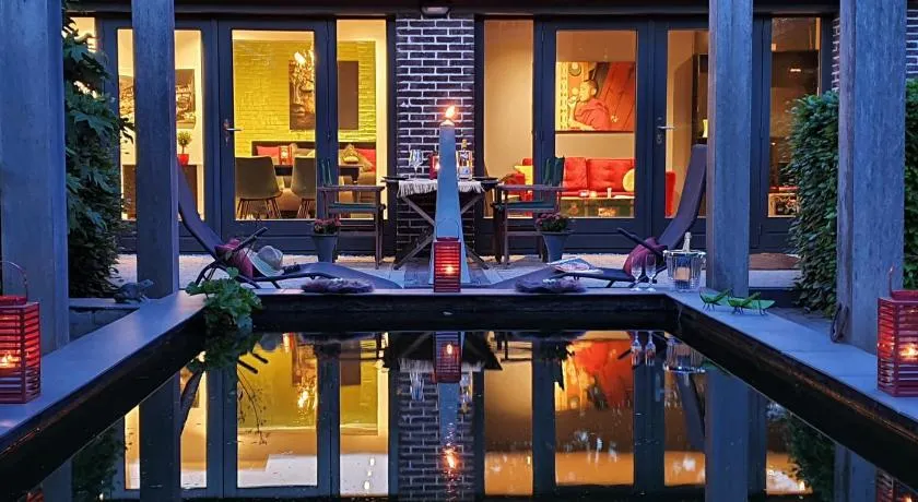 Downtown Hideaway, B&B Grand Deluxe - Image 1