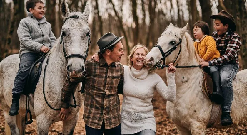 Tmbin's barn - nature, horses, family - Image 1