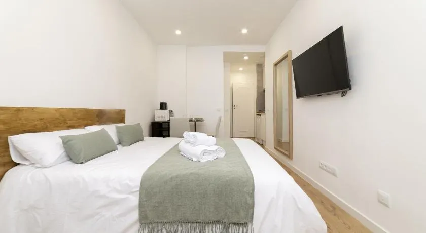 Luxury IV - Ferga Suites - Image 1