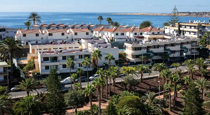 Apartamentos Los Manueles - Image 1