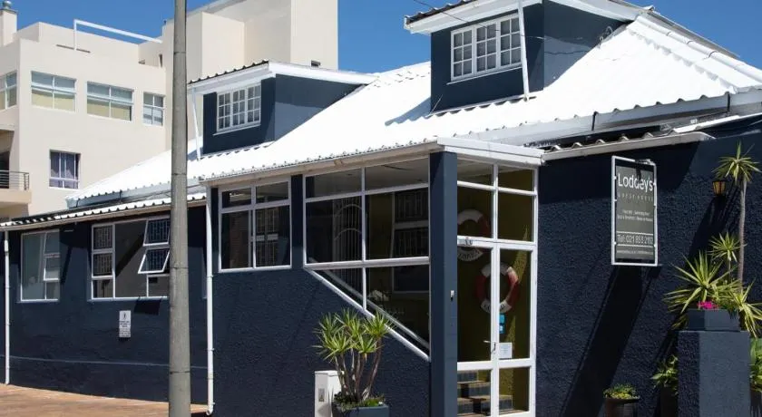 Loddey's Guesthouse by Beach Collection Winelands - Image 1
