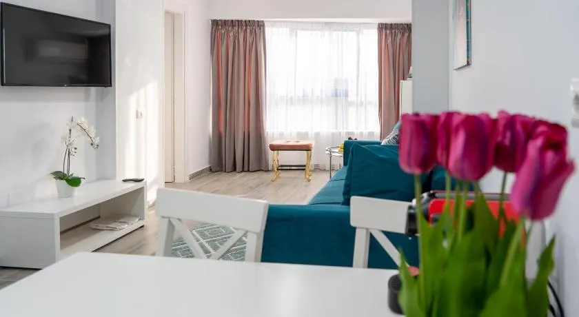 Sea View Apartments Olimp - Avenue Hotels - Image 1