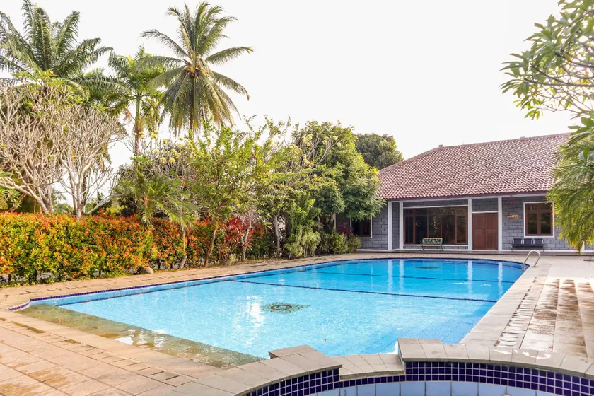 OYO 1395 Carita Asri Villas & Resort - Image 1