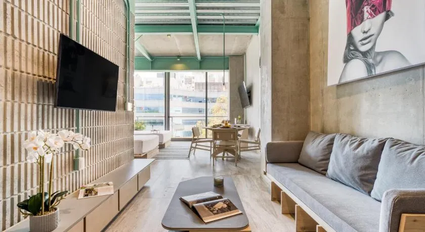 Collections by ULIV Polanco - Image 1