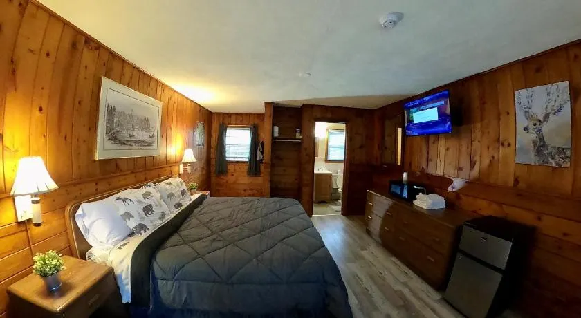 Heart of the Berkshires Motel - Image 1