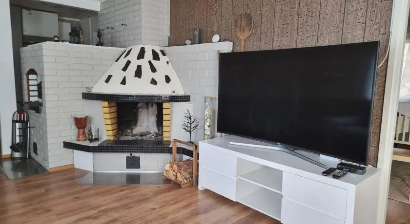 Lumi & Luonto - Entire 100 sqm 3-BR house with private wood fired sauna - Image 1