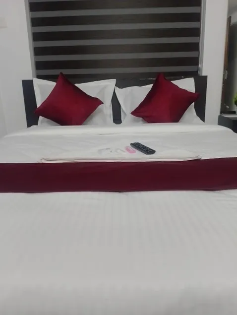 CALICUT RESIDENCY - Image 1