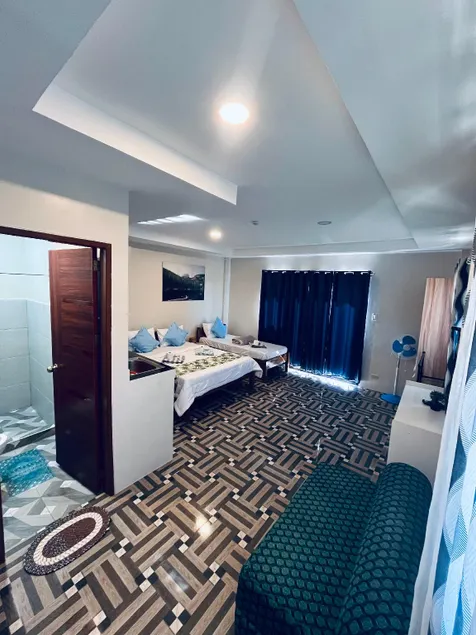 Hilarios Inn - Image 1
