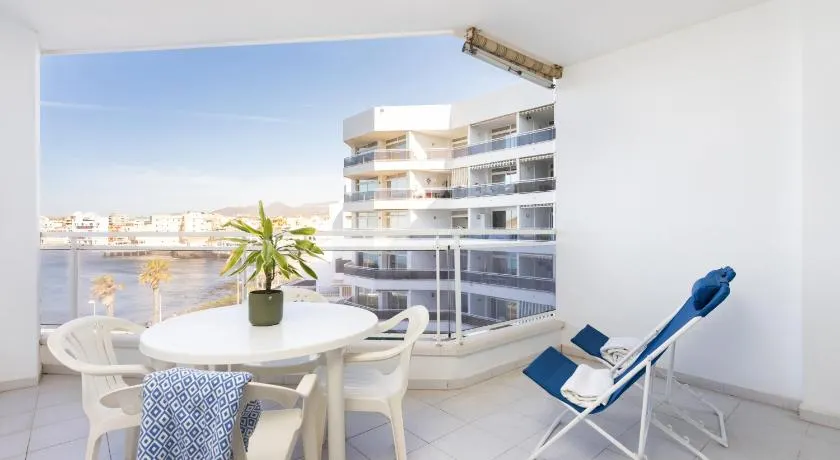 Apartamentos Medano - Estrella del Mar - Image 1